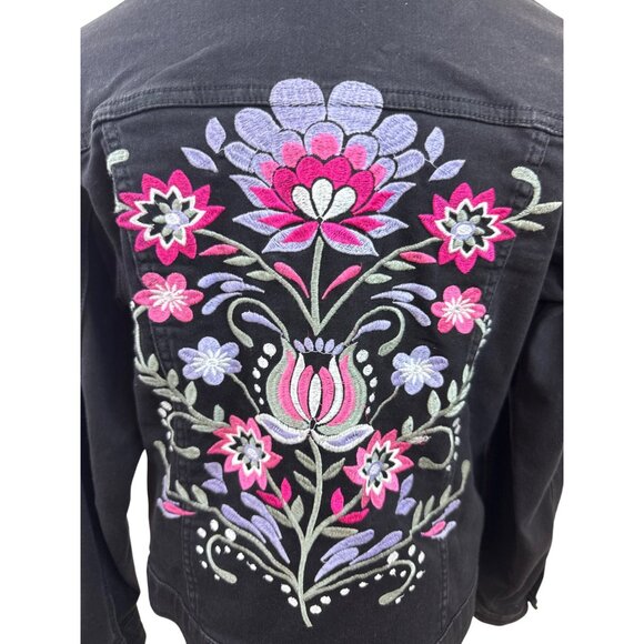 Black Denim Jacket W/ Floral Embroidery On Back Button Closure Long Sleeves Sz S - Picture 5 of 9